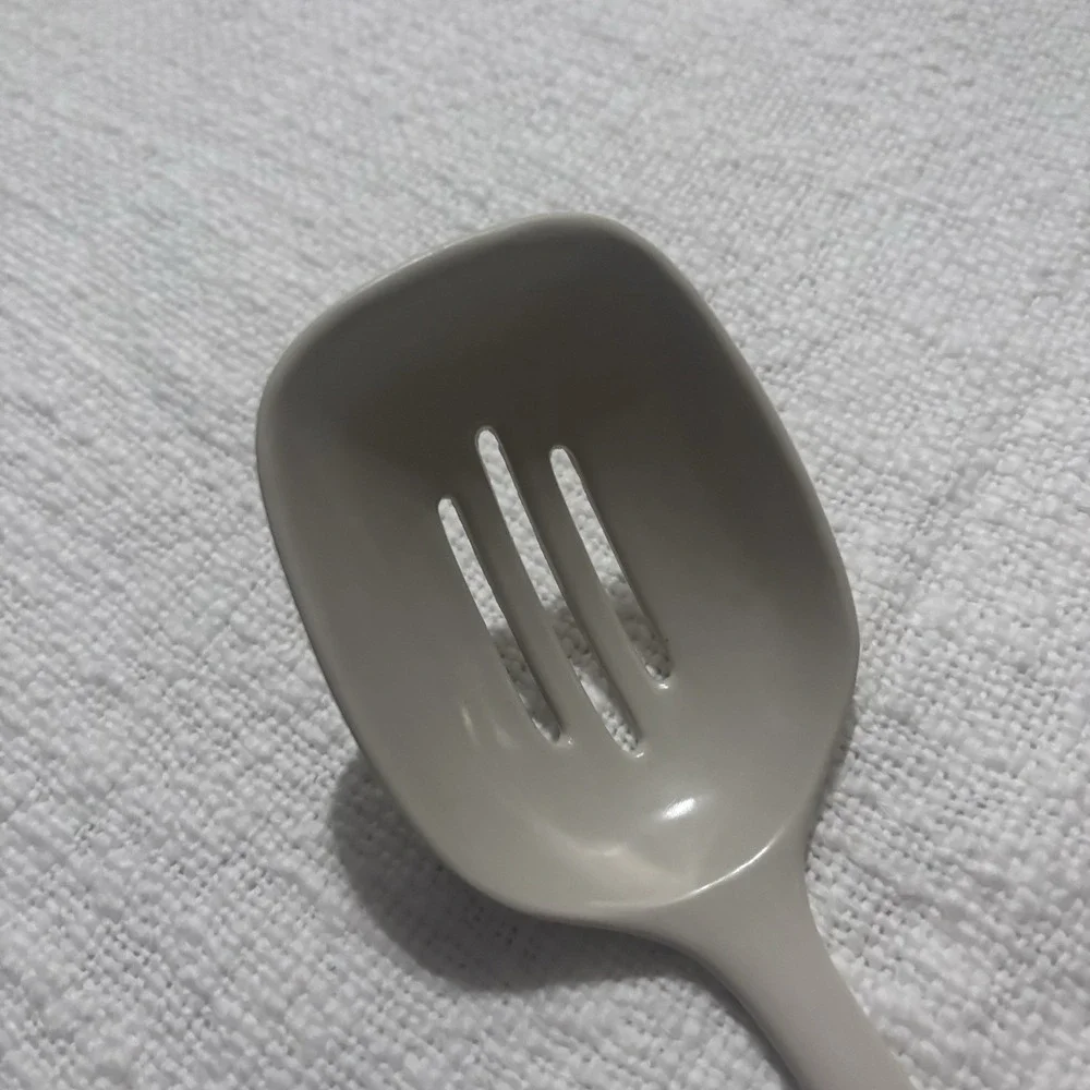 Vintage Beige Melamine Slotted Serving Spoon Made In‎ Tawain Retro EUC